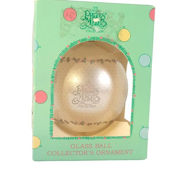 1988 Enesco Precious Moments "Peace to All" Christmas Ornament - Picture 2 of 14